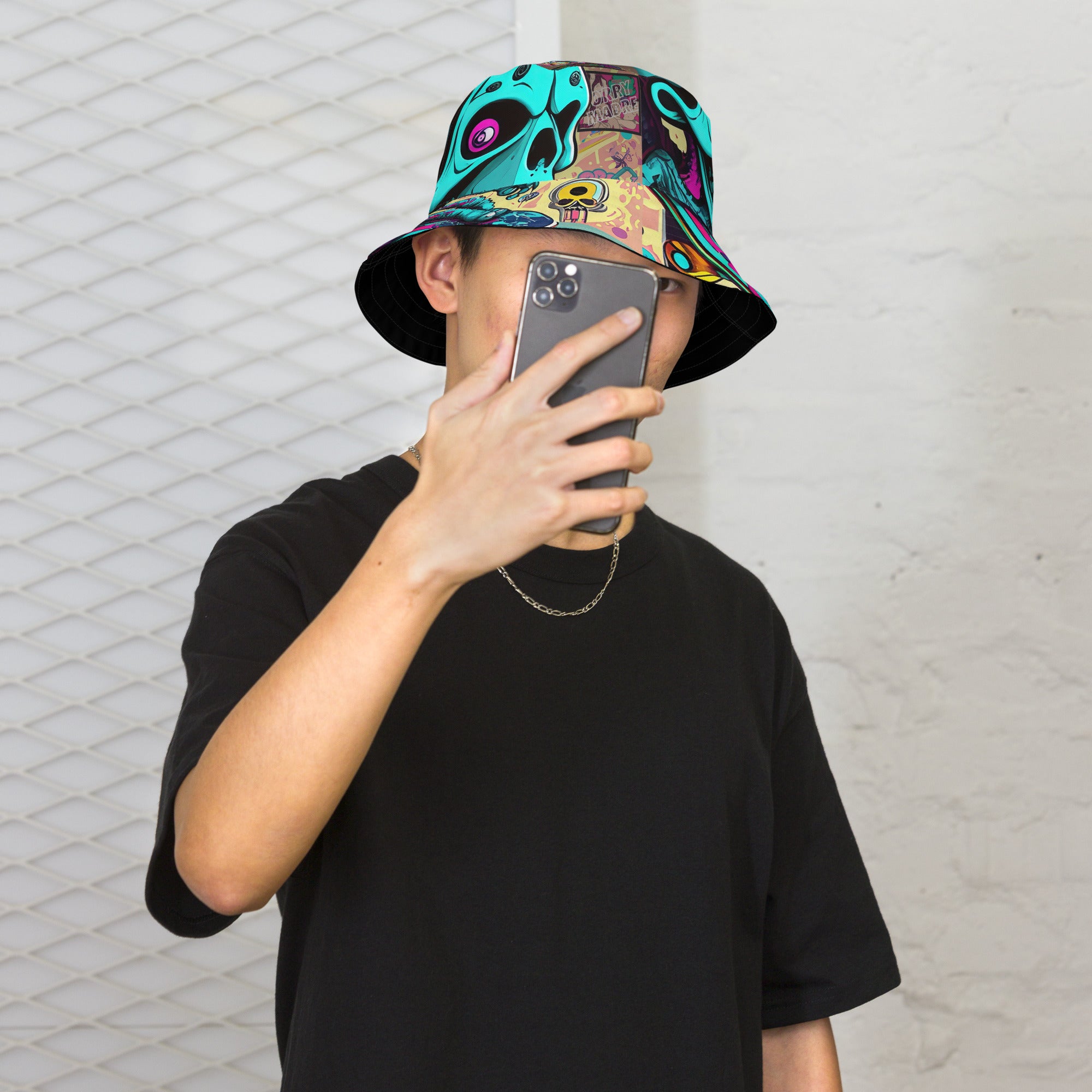 SorryMadre | Peace | Reversible bucket hat
