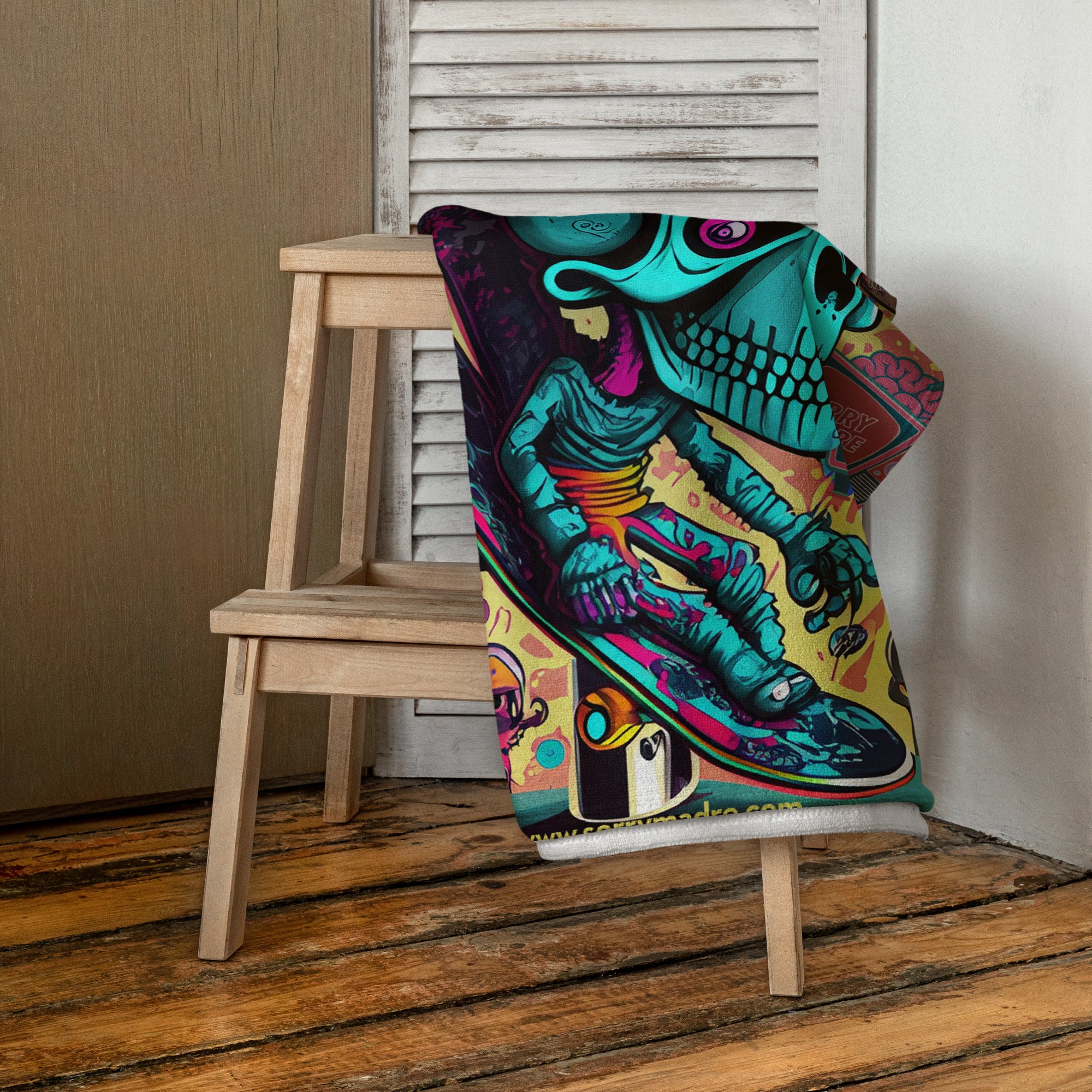SorryMadre | SKULL | Towel