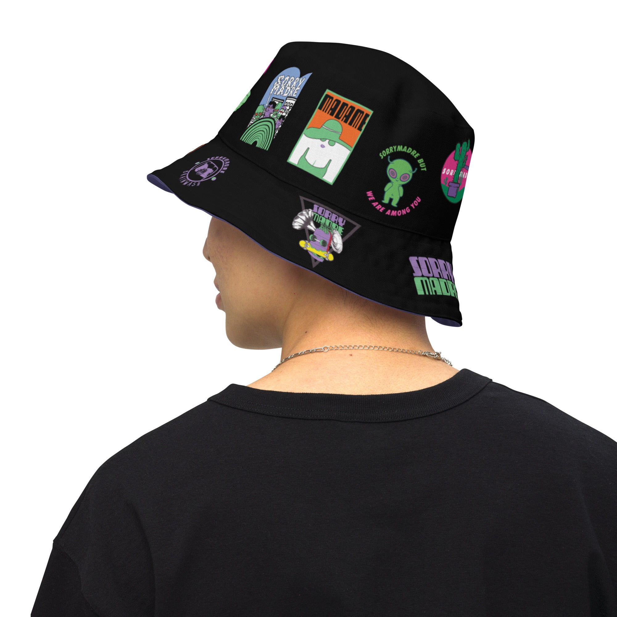 SorryMadre | Reversible bucket hat